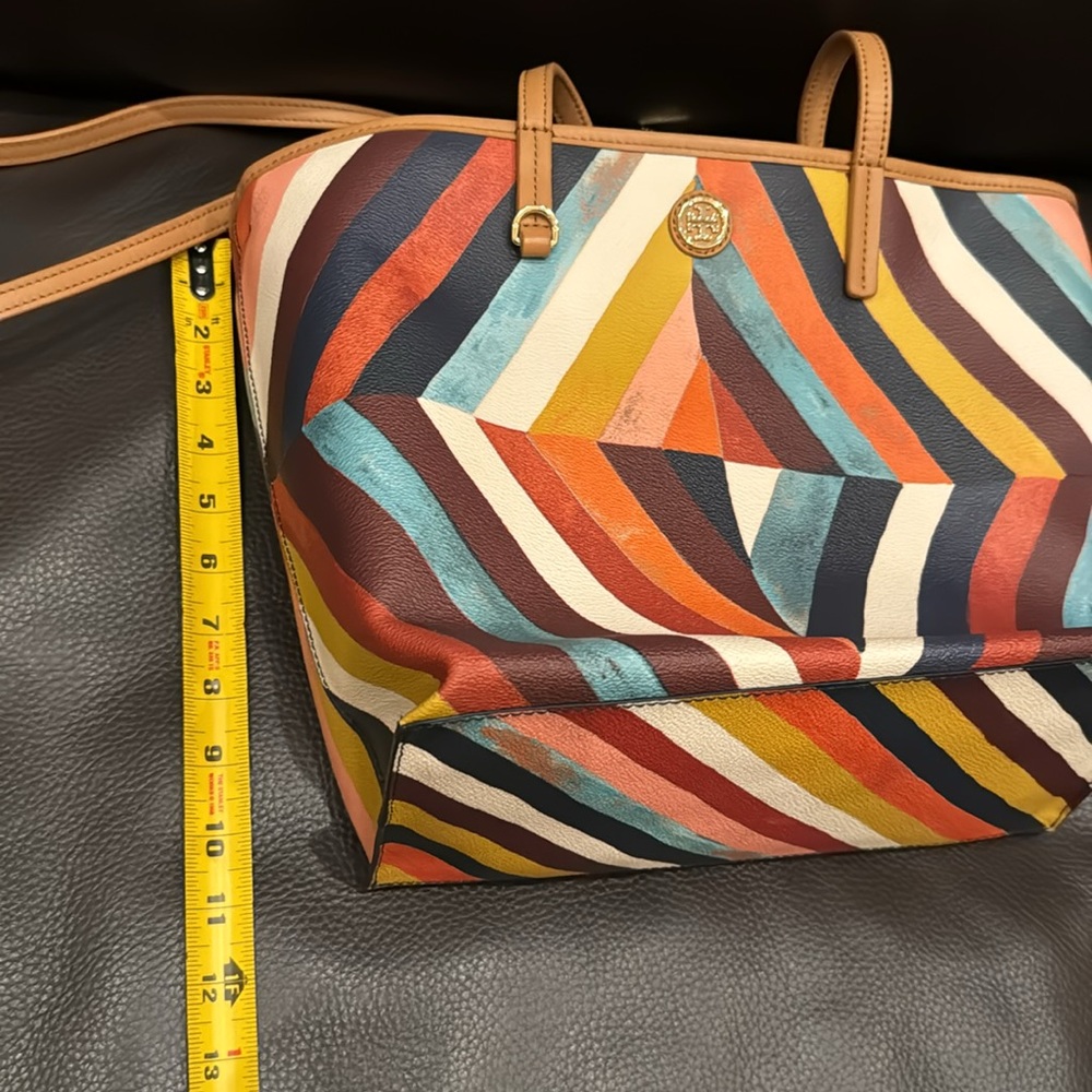 Tory Burch Kerrington Tote - Picture 10 of 13